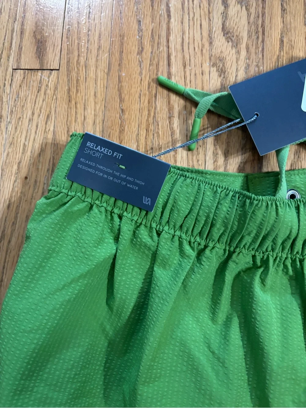 Men’s VRST Green Pulse Athletic Shorts 6” Resort Short Seersucker